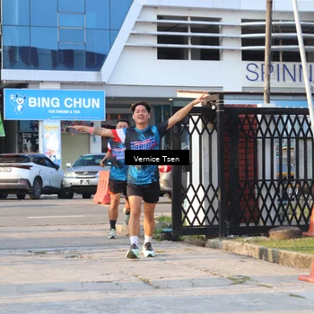 Runner Photo 7777074