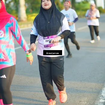 Runner Photo 7777087