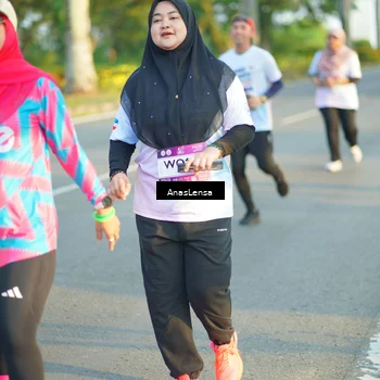 Runner Photo 7777089