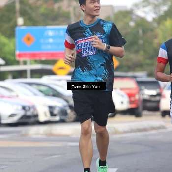 Runner Photo 7777102