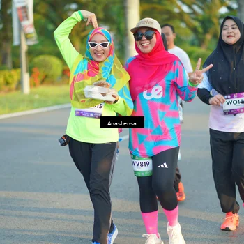 Runner Photo 7777112