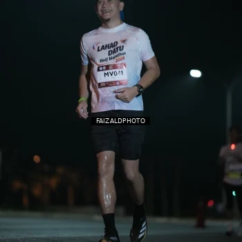 Runner Photo 7777129