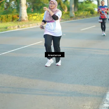Runner Photo 7777146