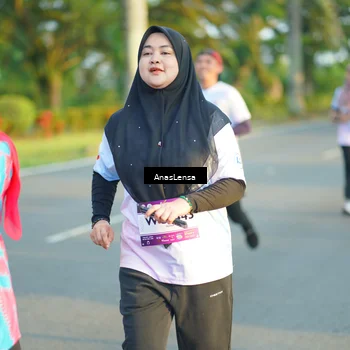 Runner Photo 7777147