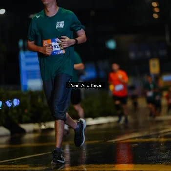 Runner Photo 7777152