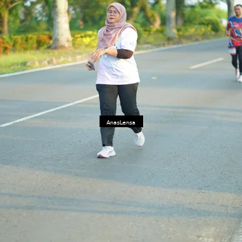 Runner Photo 7777158