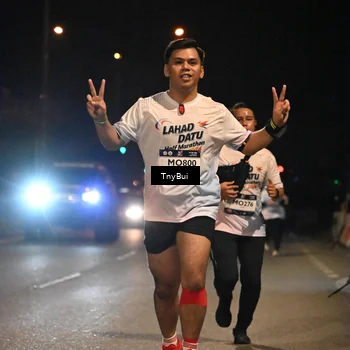 Runner Photo 7777161