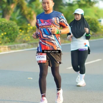 Runner Photo 7777173