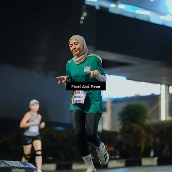 Runner Photo 7777181