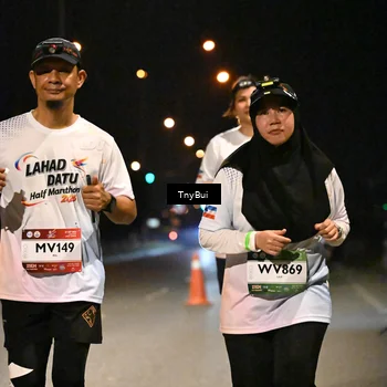 Runner Photo 7777187