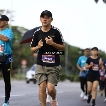 Runner Photo 7777211