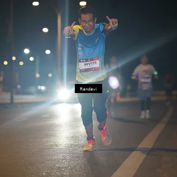 Runner Photo 7777301