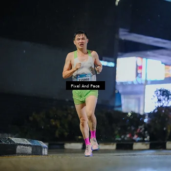 Runner Photo 7777335