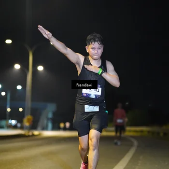 Runner Photo 7777337