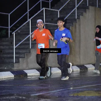 Runner Photo 7777381