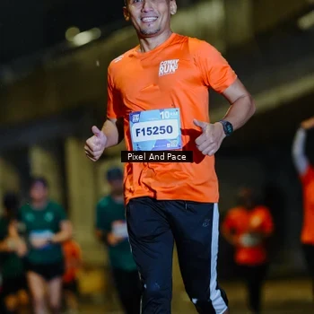 Runner Photo 7777412