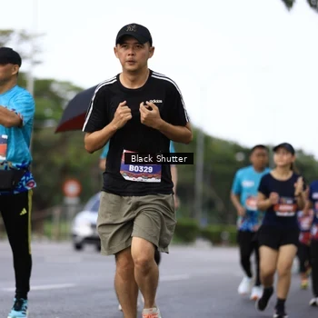 Runner Photo 7777415