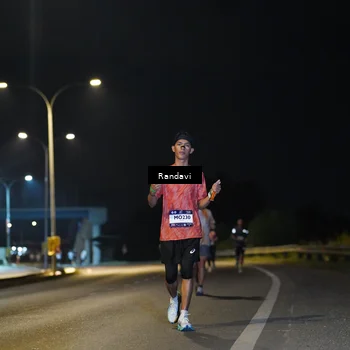 Runner Photo 7777423