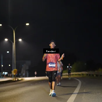 Runner Photo 7777430