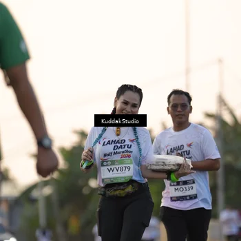 Runner Photo 7777435