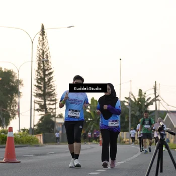 Runner Photo 7777474