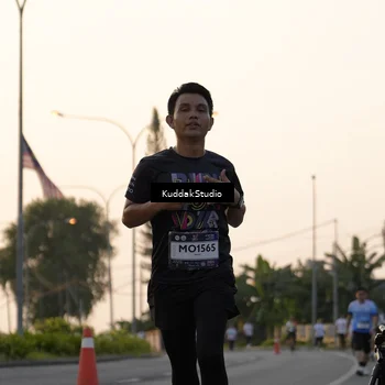 Runner Photo 7777489