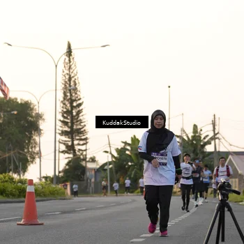 Runner Photo 7777495