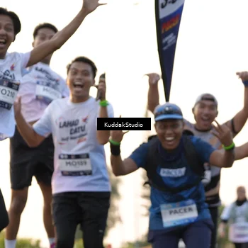 Runner Photo 7777534