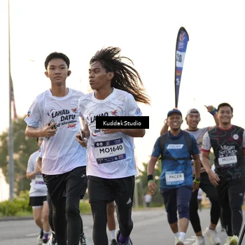 Runner Photo 7777538