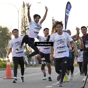 Runner Photo 7777557