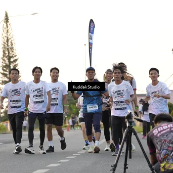 Runner Photo 7777559