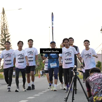 Runner Photo 7777561