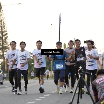 Runner Photo 7777565