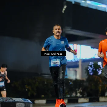 Runner Photo 7777572