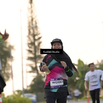 Runner Photo 7777590