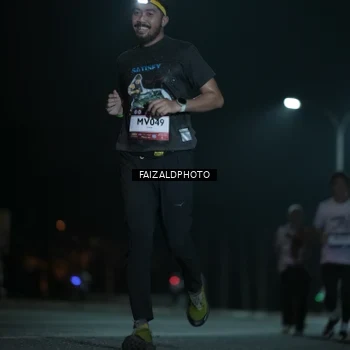 Runner Photo 7777591