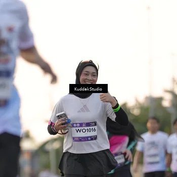 Runner Photo 7777608