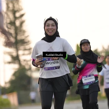 Runner Photo 7777609