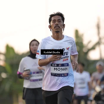 Runner Photo 7777621