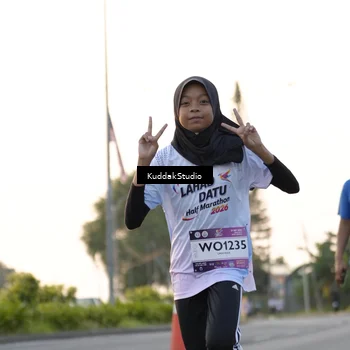 Runner Photo 7777656