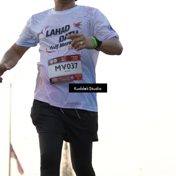 Runner Photo 7777659