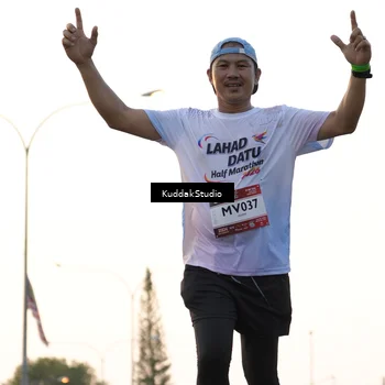 Runner Photo 7777661