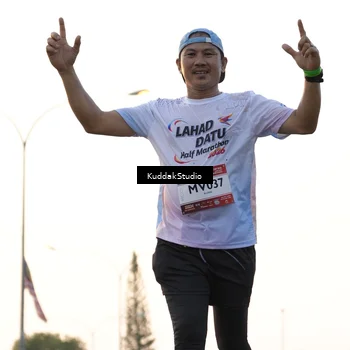 Runner Photo 7777663