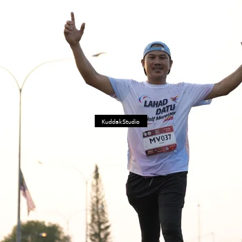 Runner Photo 7777665