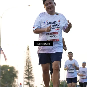 Runner Photo 7777690