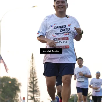 Runner Photo 7777691
