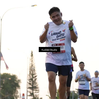 Runner Photo 7777694