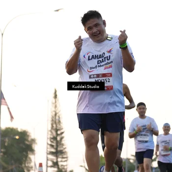 Runner Photo 7777695