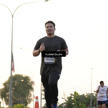 Runner Photo 7777708