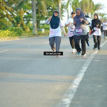 Runner Photo 7777718